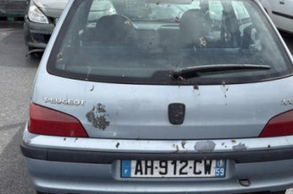 Serrure avant gauche PEUGEOT 106