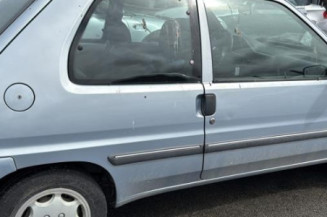 Serrure avant gauche PEUGEOT 106