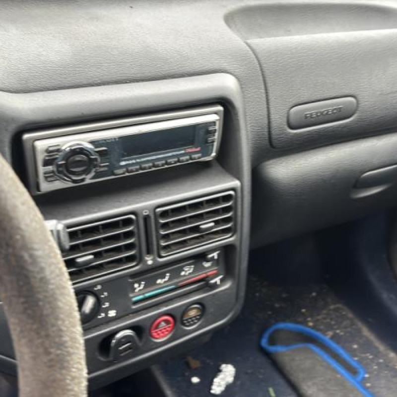 Serrure avant gauche PEUGEOT 106 Photo n°15