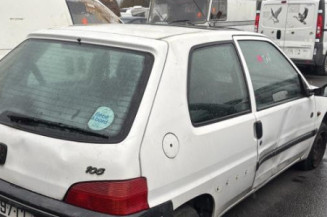 Serrure avant gauche PEUGEOT 106