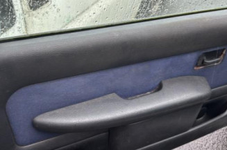 Serrure avant gauche PEUGEOT 106