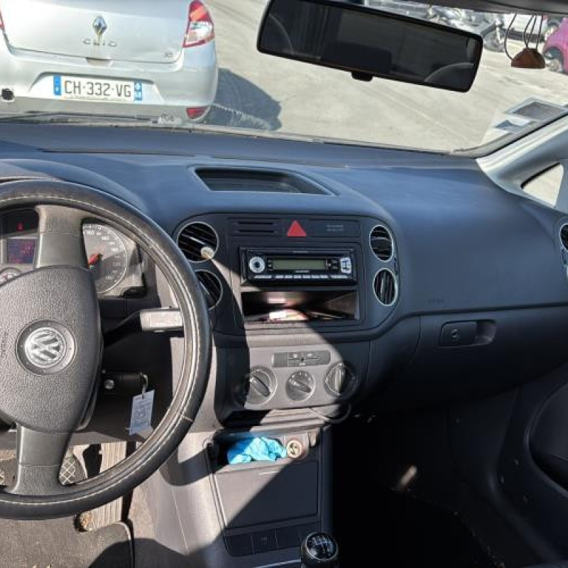 Etrier arriere droit (freinage) VOLKSWAGEN GOLF PLUS Photo n°12