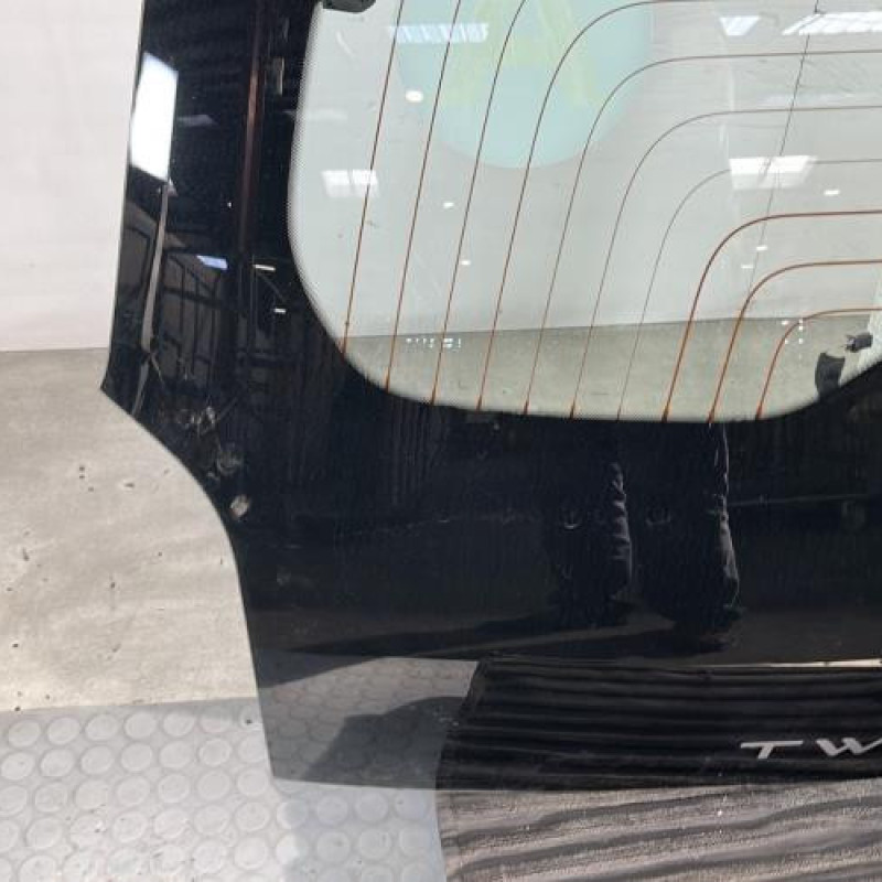 Malle/Hayon arriere RENAULT TWINGO 3 Photo n°5