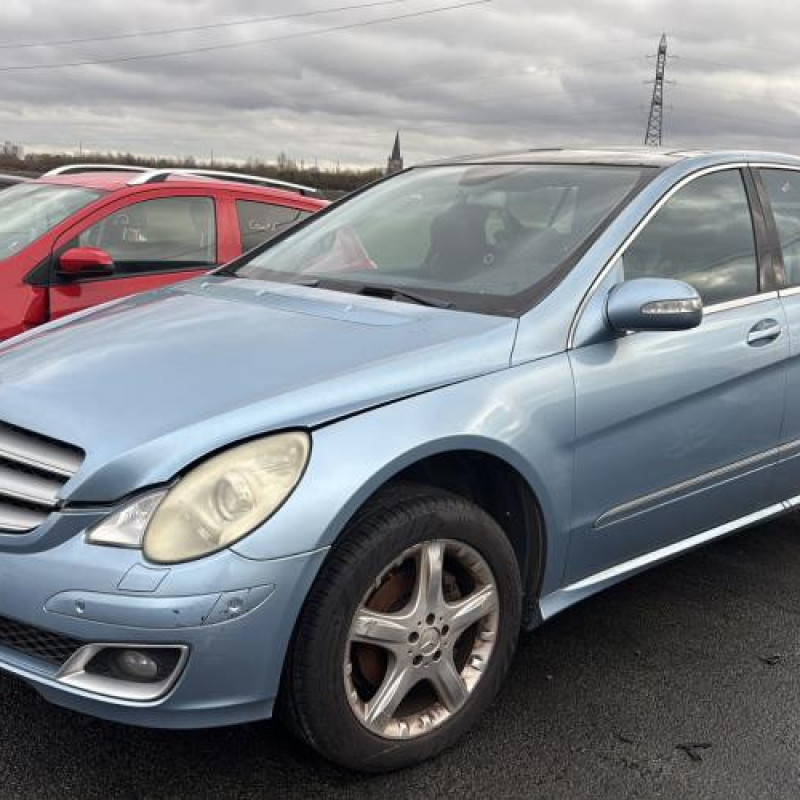 Optique avant secondaire droit (feux)(clignotant) MERCEDES CLASSE R 251 Photo n°4