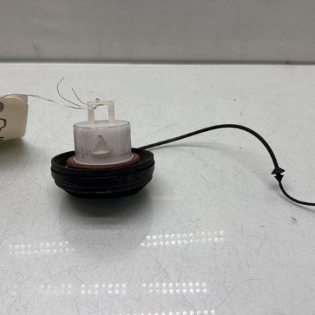 Bouchon de carburant PEUGEOT 5008 2