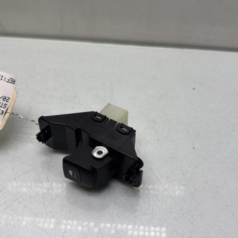 Interrupteur de leve vitre arriere gauche KIA STONIC Photo n°4