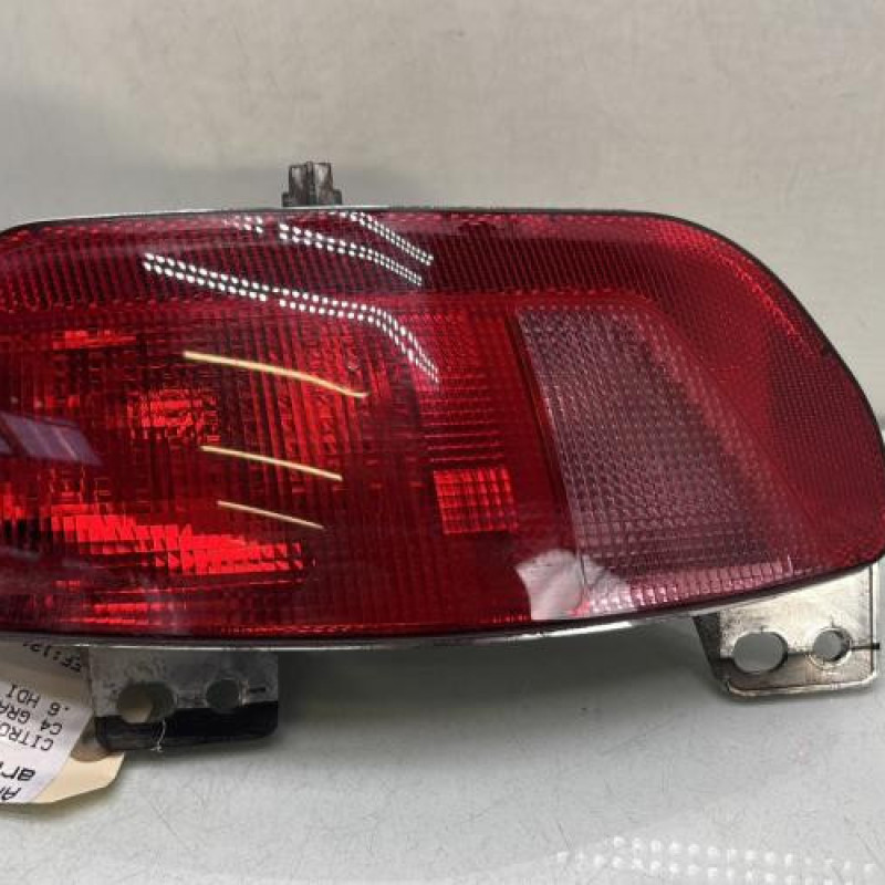 Anti brouillard arriere droit CITROEN C4 GRAND PICASSO 2 Photo n°1