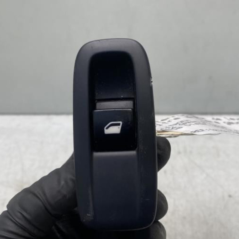 Interrupteur de leve vitre arriere gauche CITROEN C4 GRAND PICASSO 2 Photo n°1