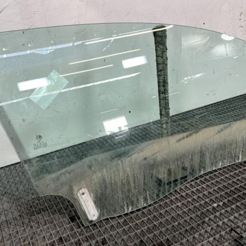 Vitre avant droit ALFA ROMEO GT Photo n°2