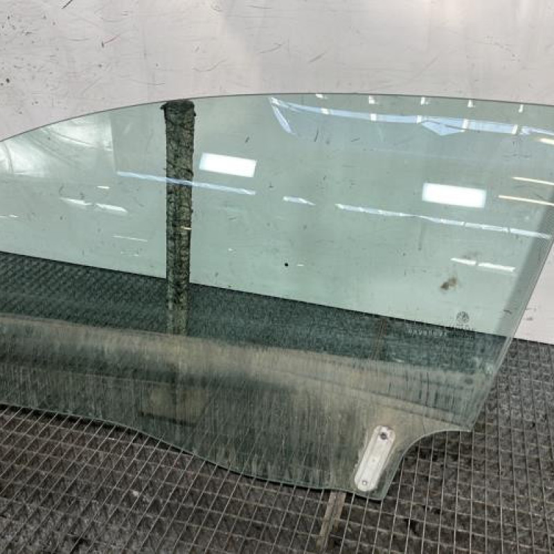 Vitre avant gauche ALFA ROMEO GT Photo n°3