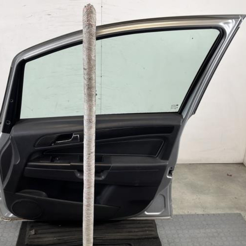 Porte avant droit OPEL ZAFIRA B Photo n°6