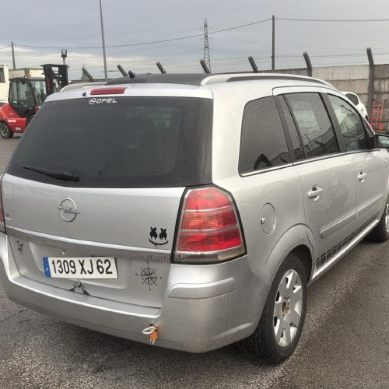 Porte avant droit OPEL ZAFIRA B Photo n°8