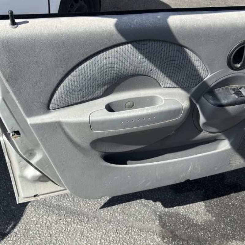 Porte arriere gauche DAEWOO KALOS Photo n°15