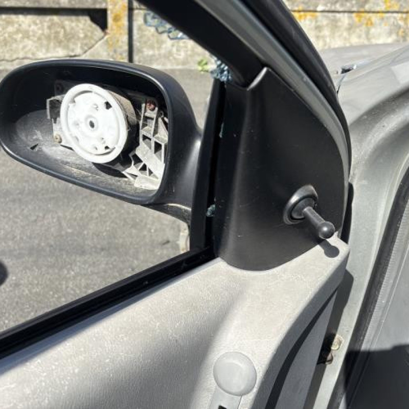 Porte arriere gauche DAEWOO KALOS Photo n°16