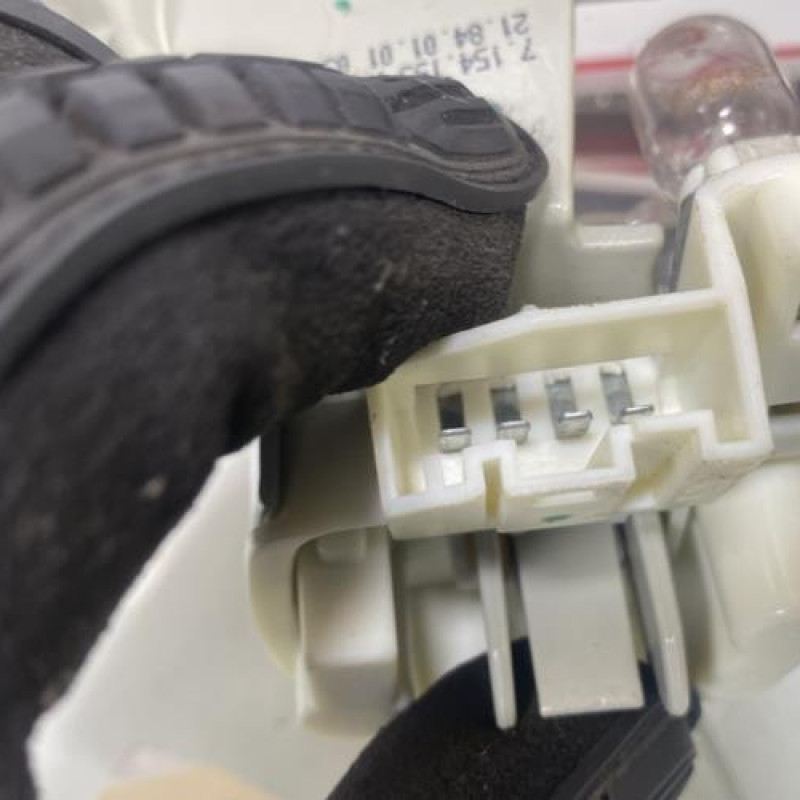 Feu arriere secondaire gauche (feux) BMW SERIE 3 E90 Photo n°3