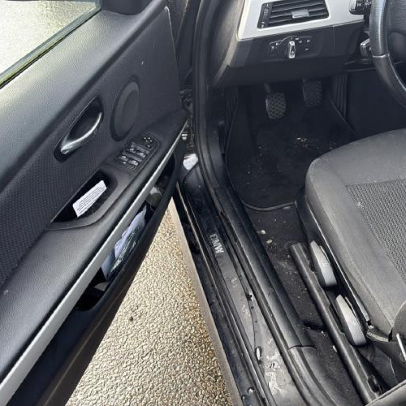 Retroviseur droit BMW SERIE 3 E90 Photo n°13