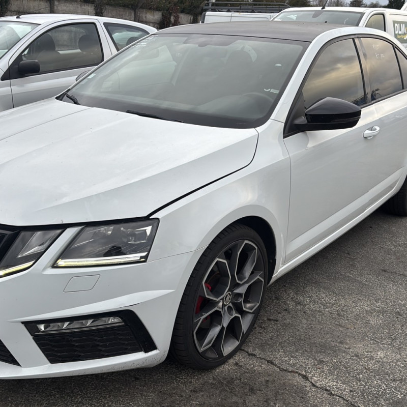 SKODA OCTAVIA 3 PHASE 2 2.0 TDI - 16V TURBO RS Photo n°1
