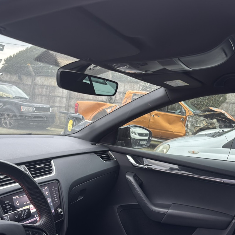 SKODA OCTAVIA 3 PHASE 2 2.0 TDI - 16V TURBO RS Photo n°15