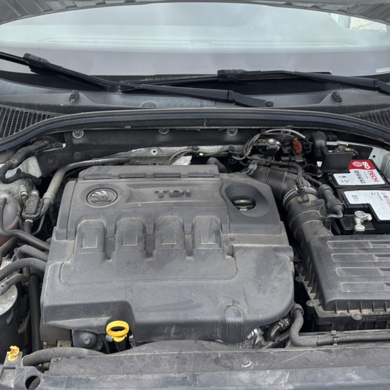 SKODA OCTAVIA 3 PHASE 2 2.0 TDI - 16V TURBO RS Photo n°23