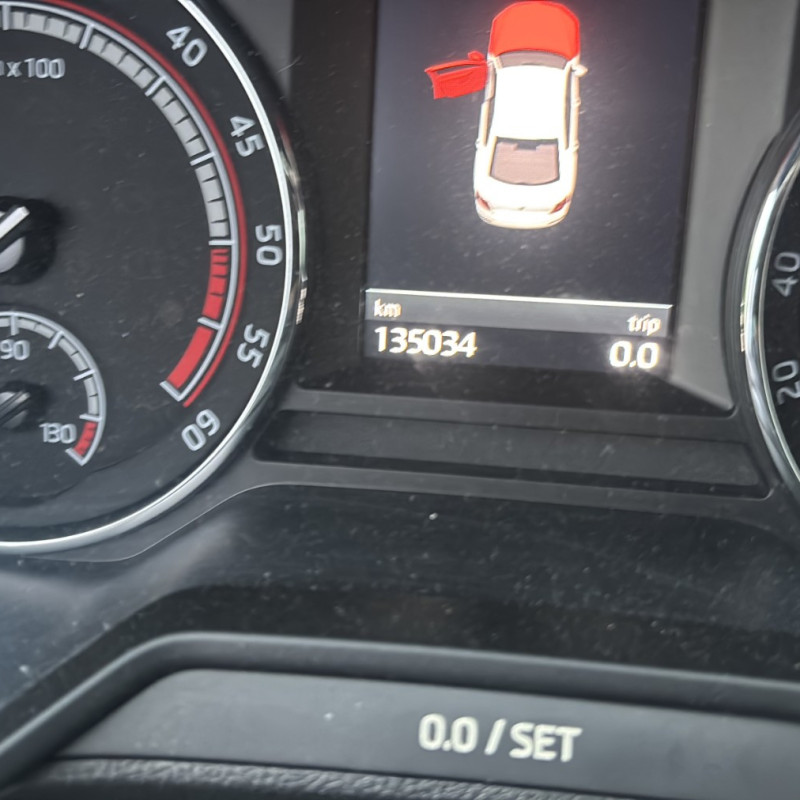 SKODA OCTAVIA 3 PHASE 2 2.0 TDI - 16V TURBO RS Photo n°24