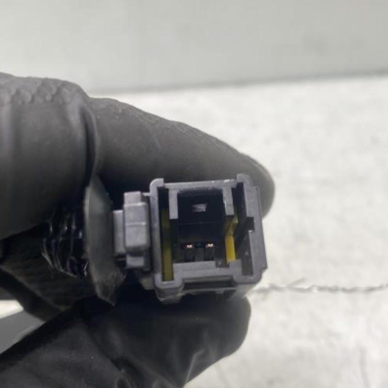 Attache ceinture avant gauche CITROEN C4 GRAND PICASSO 2 Photo n°2