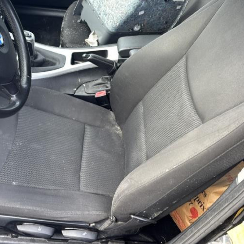 Anti brouillard droit (feux) BMW SERIE 3 E90 Photo n°16