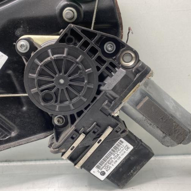 Leve vitre electrique arriere gauche VOLKSWAGEN EOS Photo n°3