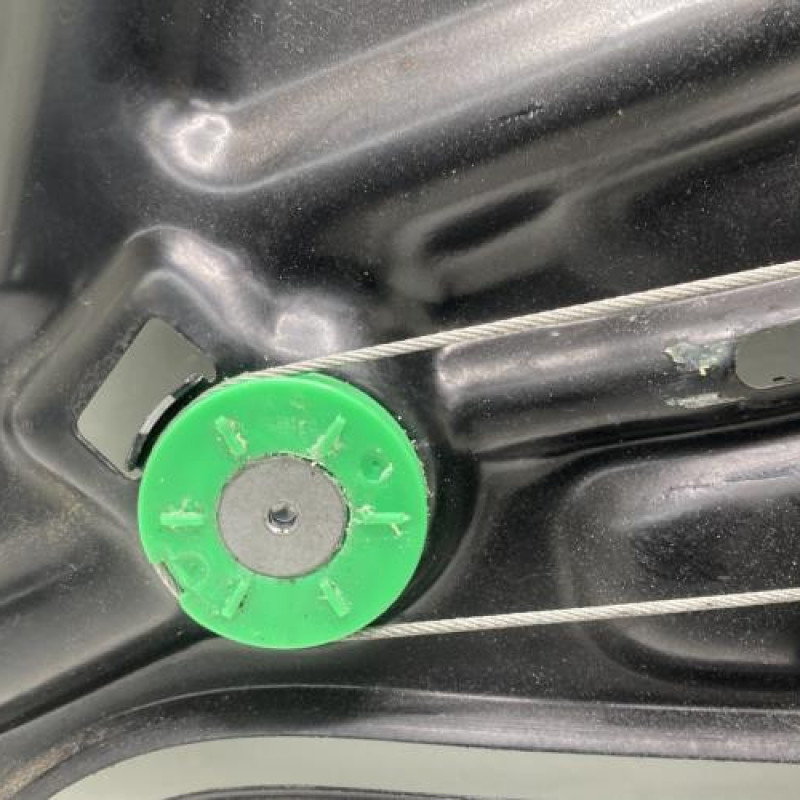 Leve vitre electrique arriere gauche VOLKSWAGEN EOS Photo n°6