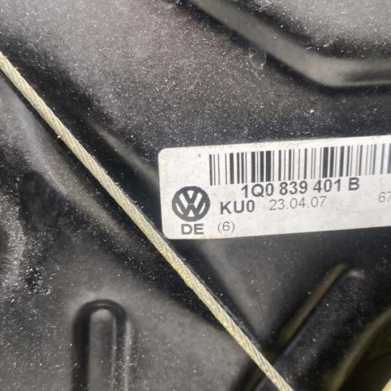 Leve vitre electrique arriere gauche VOLKSWAGEN EOS Photo n°8