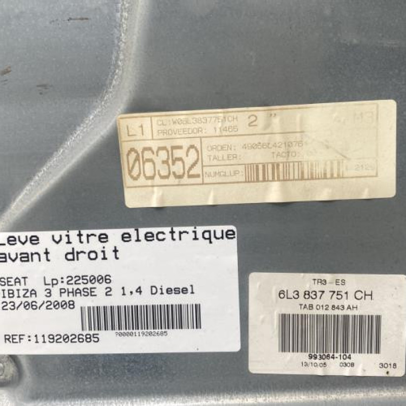 Leve vitre electrique avant droit SEAT IBIZA 3 Photo n°2