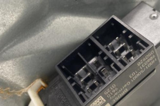 Leve vitre electrique avant droit SEAT IBIZA 3