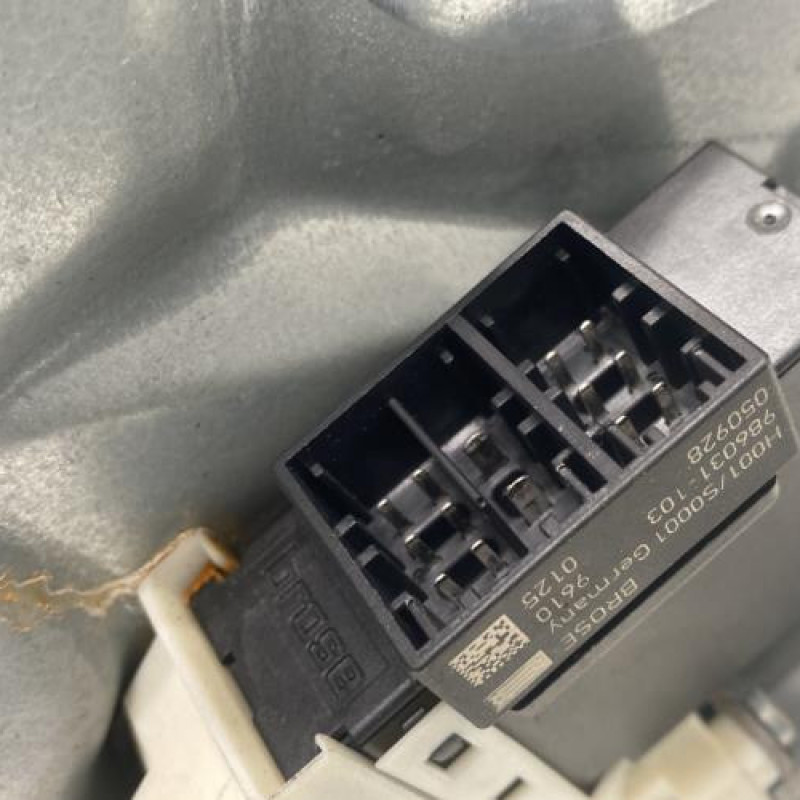 Leve vitre electrique avant droit SEAT IBIZA 3 Photo n°4