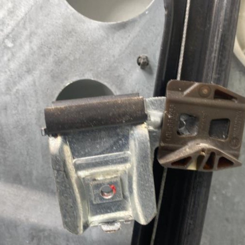 Leve vitre electrique avant droit SEAT IBIZA 3 Photo n°11