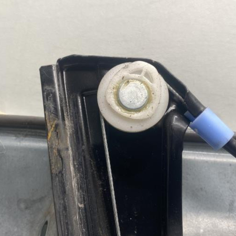 Leve vitre electrique avant gauche SEAT IBIZA 3 Photo n°8