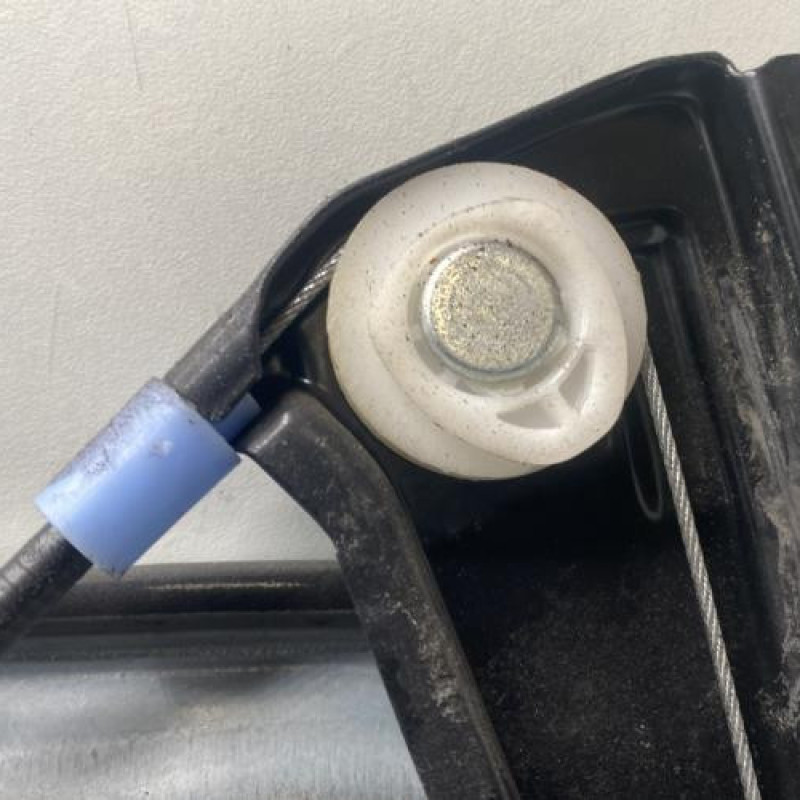 Leve vitre electrique avant gauche SEAT IBIZA 3 Photo n°9