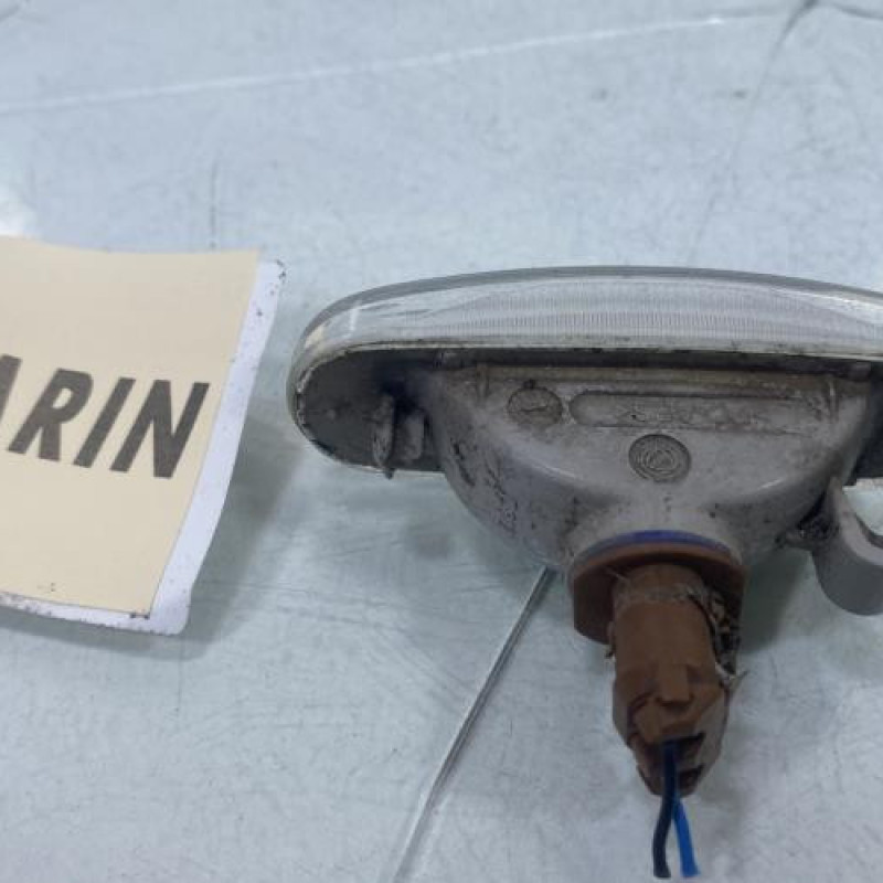 Repetiteur clignotant avant gauche (Feux) PEUGEOT BIPPER Photo n°3