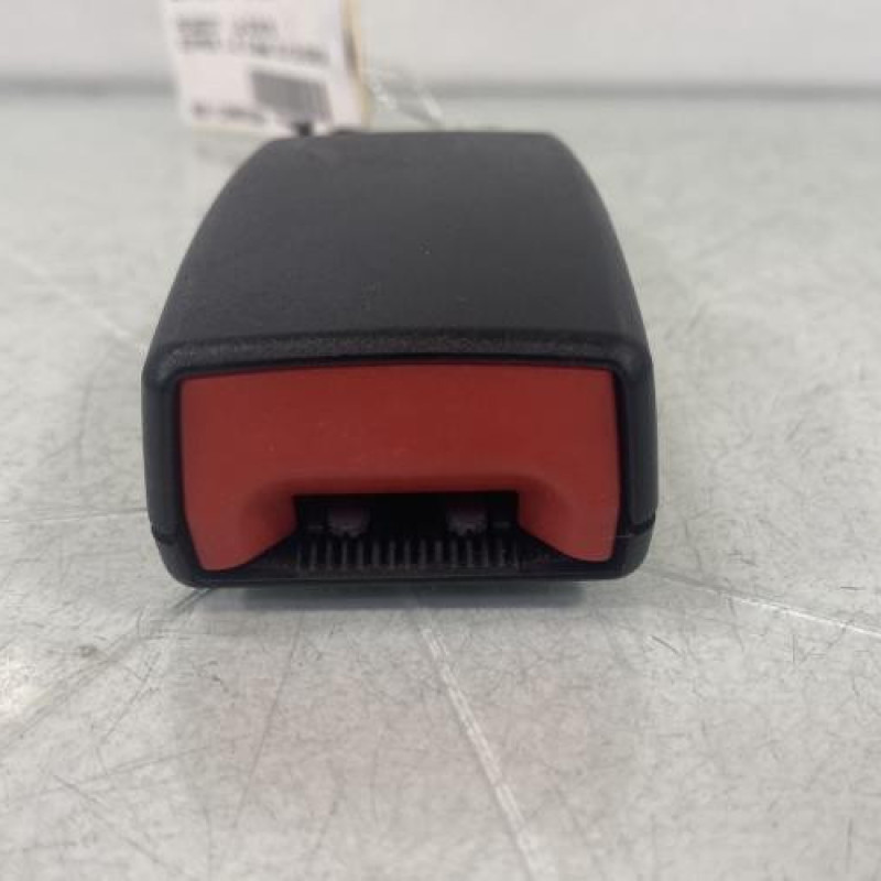 Attache ceinture arriere droit PEUGEOT BIPPER Photo n°1