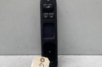 Interrupteur de leve vitre avant gauche PEUGEOT 207 Photo n°1