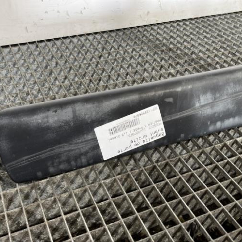 Baguette de porte avant droite PEUGEOT PARTNER 1 Photo n°2