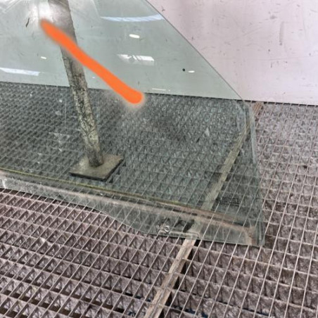 Vitre avant droit PEUGEOT PARTNER 1