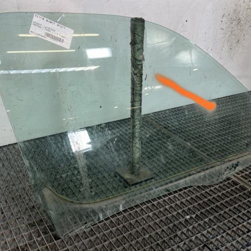 Vitre avant droit PEUGEOT PARTNER 1 Photo n°3