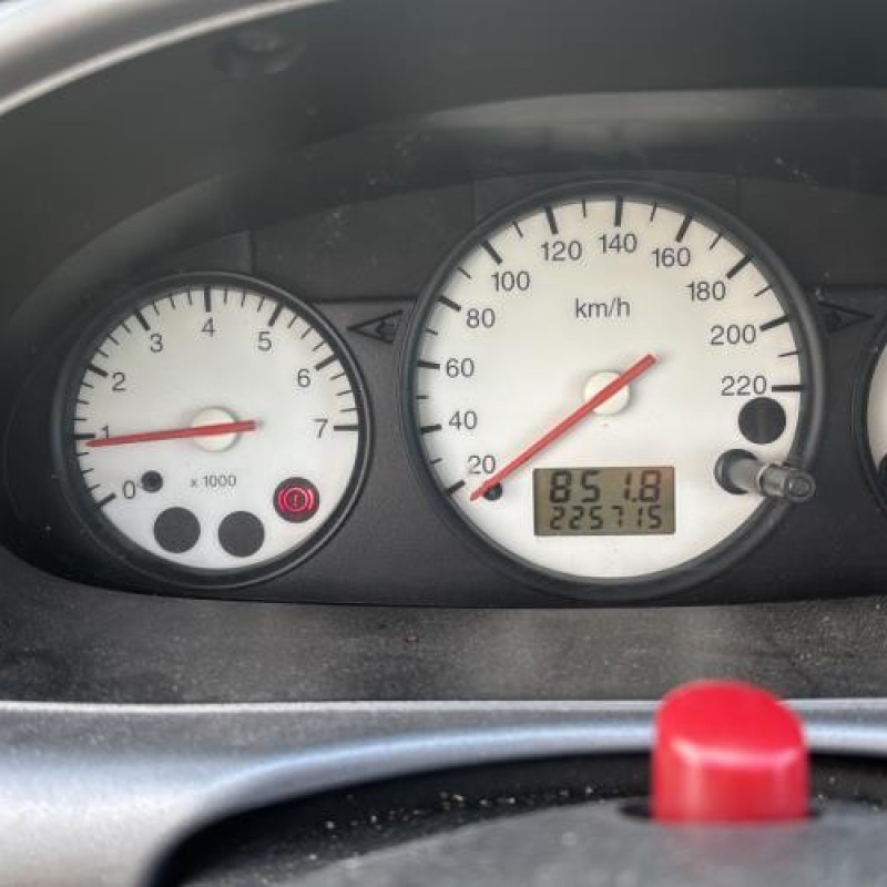 Poignee interieur avant droit FORD FIESTA 4 Photo n°20