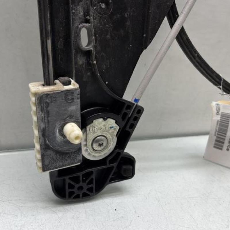 Leve vitre electrique avant droit PEUGEOT 5008 2 Photo n°2