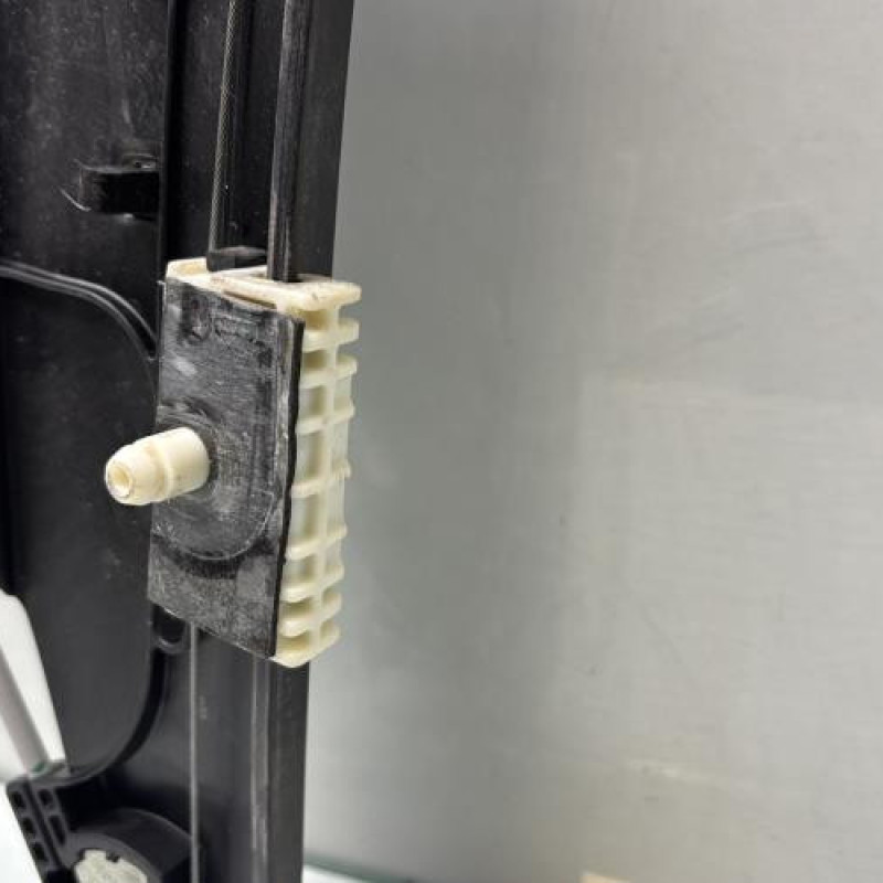 Leve vitre electrique avant gauche PEUGEOT 5008 2 Photo n°3