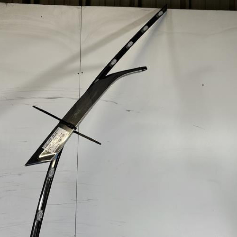 Enjoliveur PEUGEOT 5008 2 Photo n°2