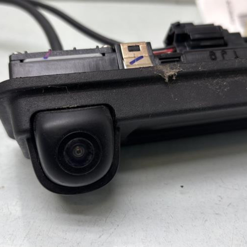 Bouton de coffre KIA STONIC Photo n°3