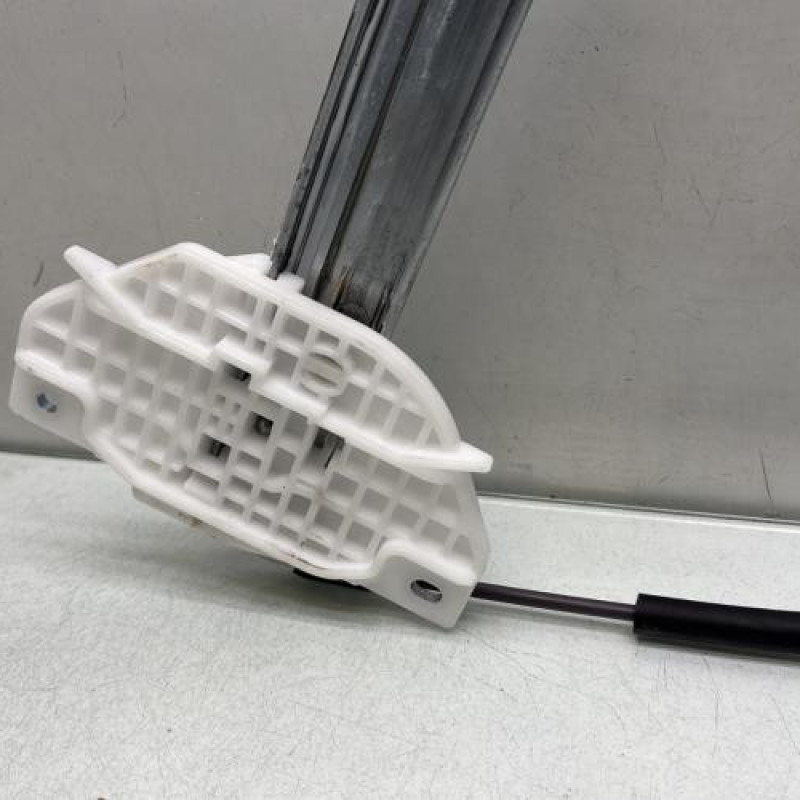 Leve vitre electrique avant gauche KIA STONIC Photo n°3