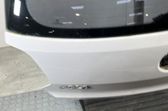 Malle/Hayon arriere VOLKSWAGEN POLO 5