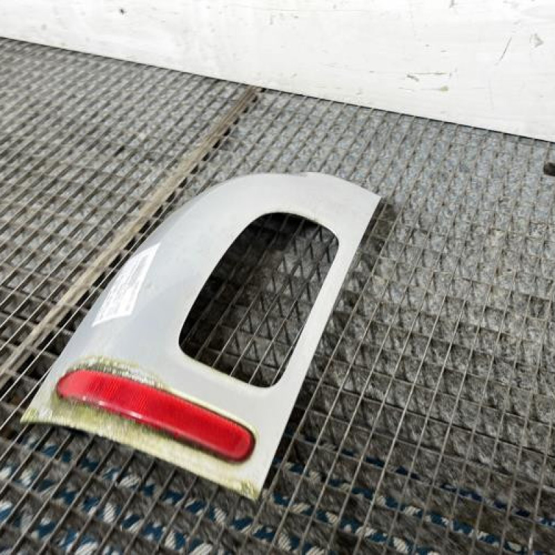 Enjoliveur de feu arriere gauche MINI MINI 2 R55 Photo n°3