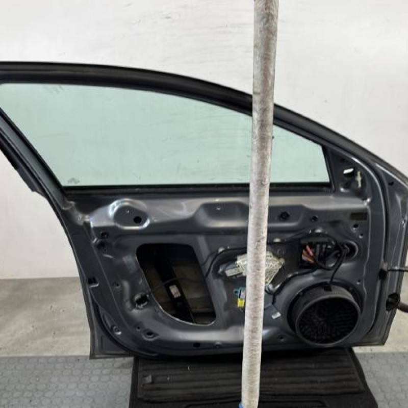 Porte avant gauche AUDI A4 3 Photo n°4